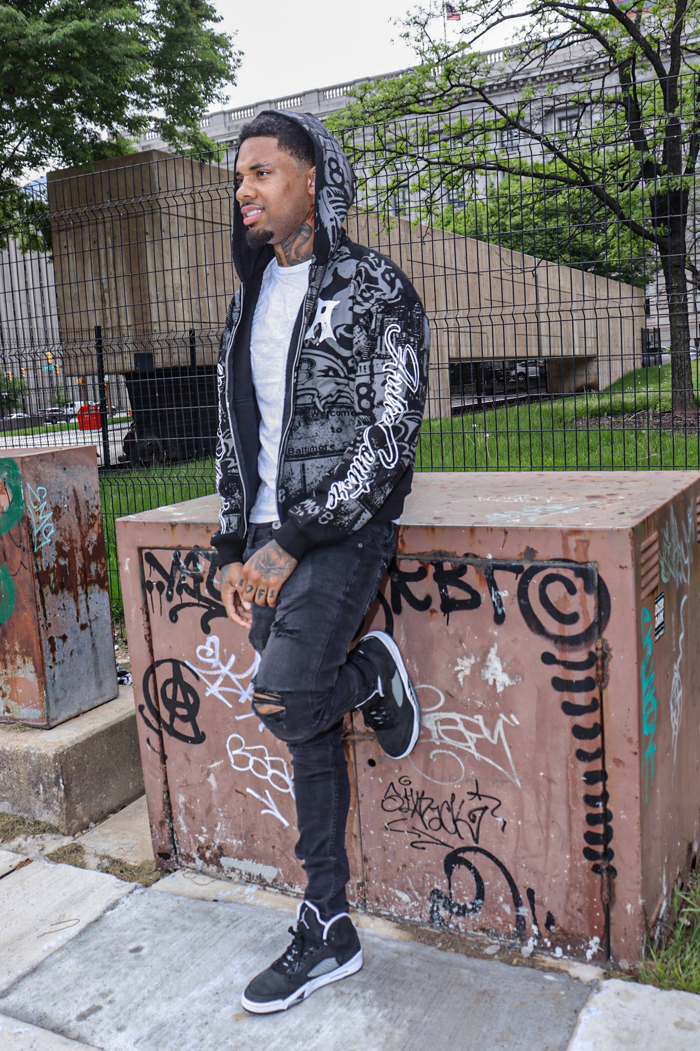 The Culture JACKET - Black