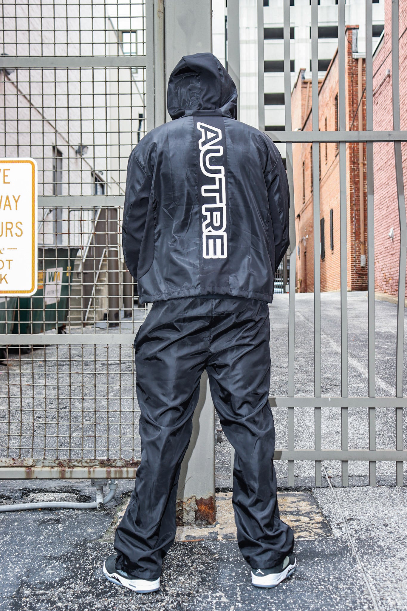 AC1 Windbreaker JACKET - Black