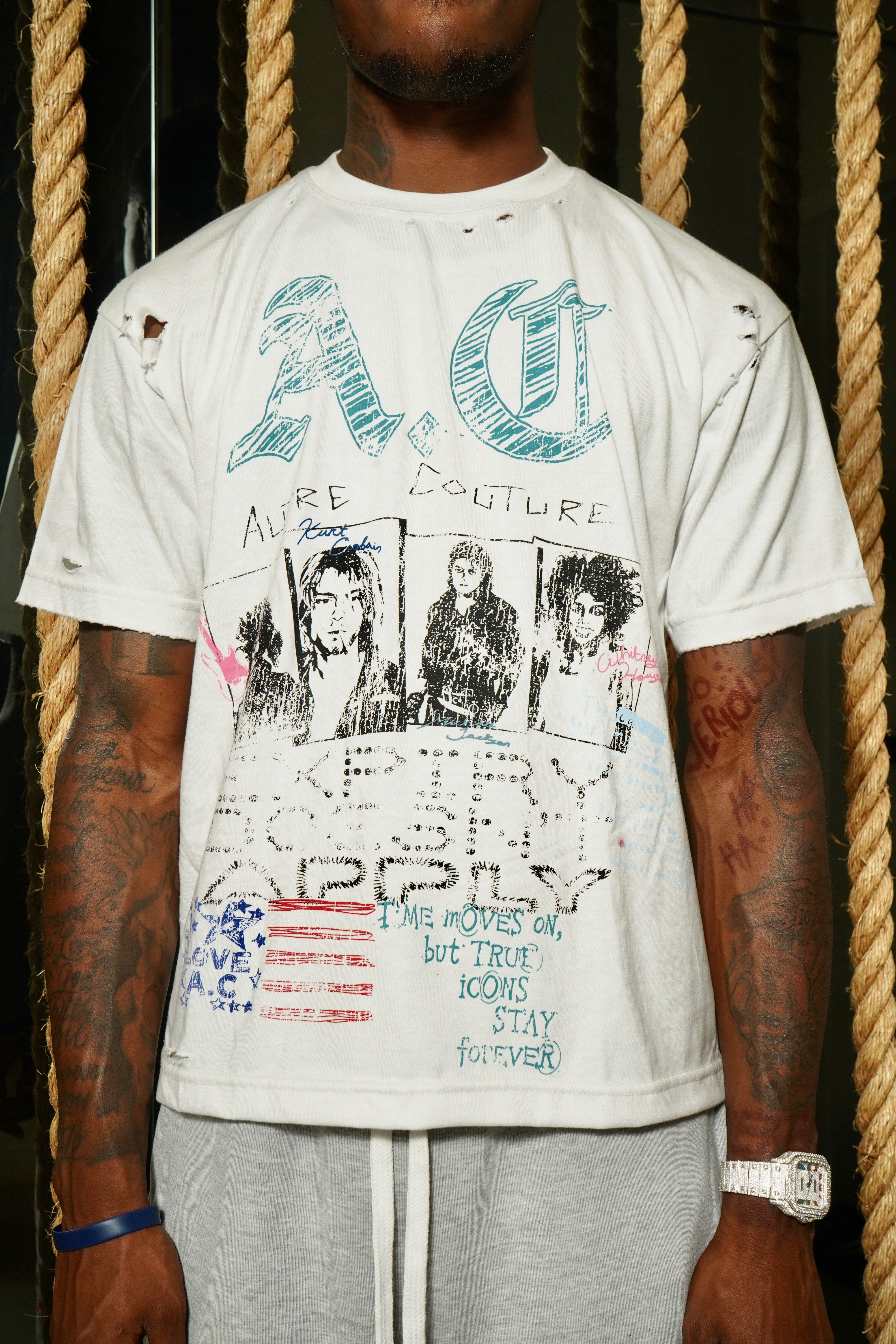Icon tee