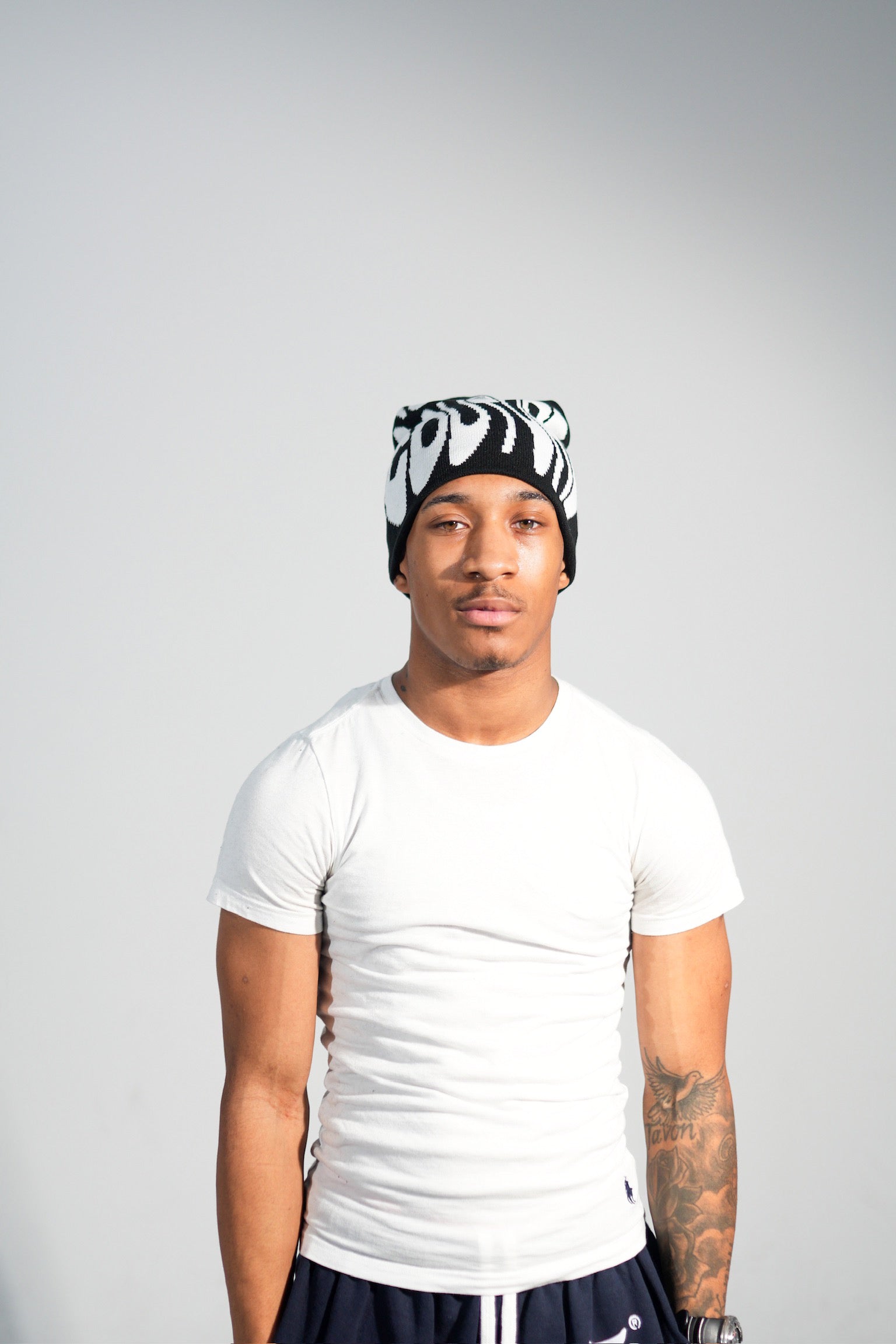 Swirl Beanie - Black/White